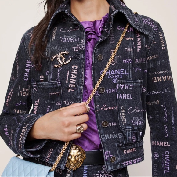 Chanel jacket - Picture 1 of 8